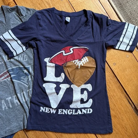 Patriots tee shirt lot size women’s small - Picture 4 of 4